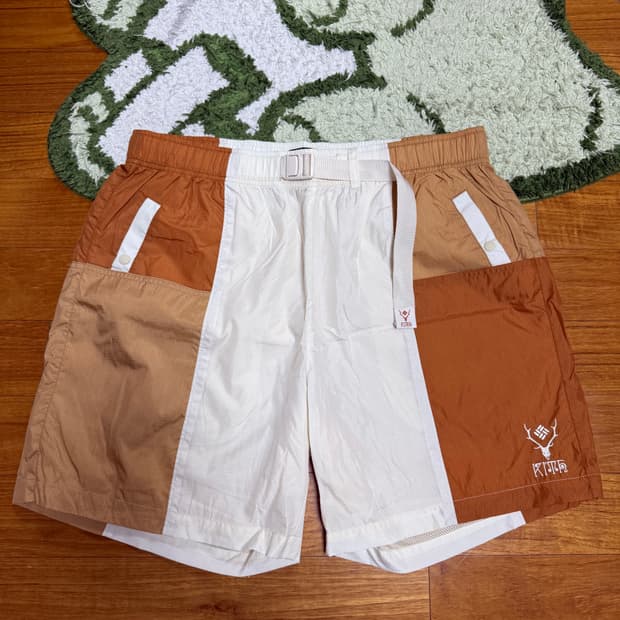 south2west8 남이서팔X콜롬비아X키스 반바지