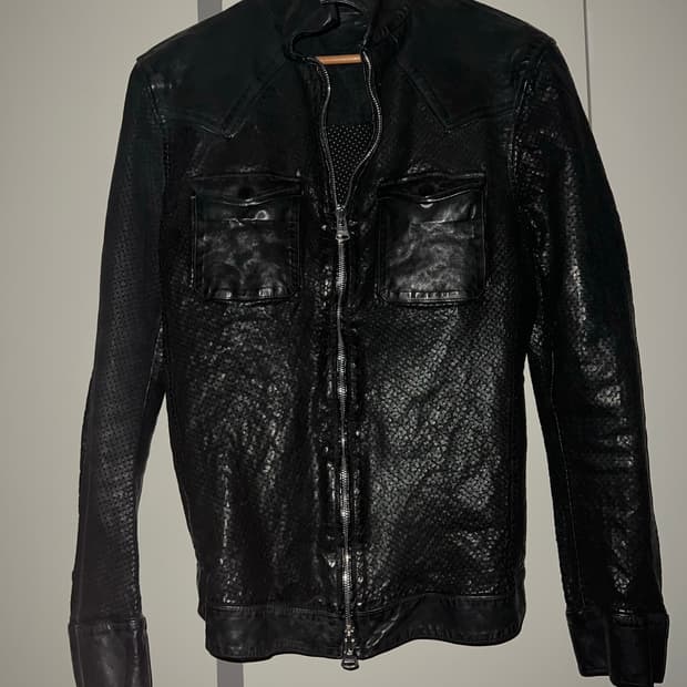 이사무 카타야마 백래쉬 폴리쉬 캥거루 스킨 펀칭 레더 자켓