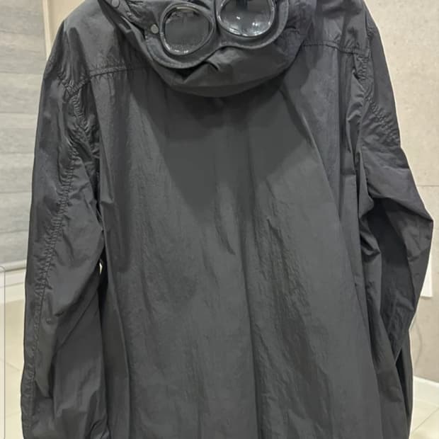 씨피컴퍼니 cp컴퍼니 나일론 자켓 팝니다 105