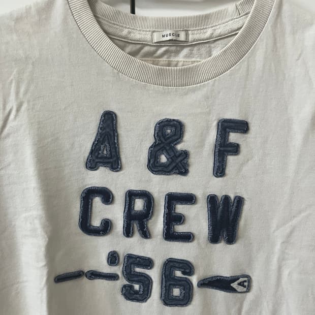 Abecrombie&Fitch 아베크롬비 슬림핏 머슬핏 반팔 빈티지