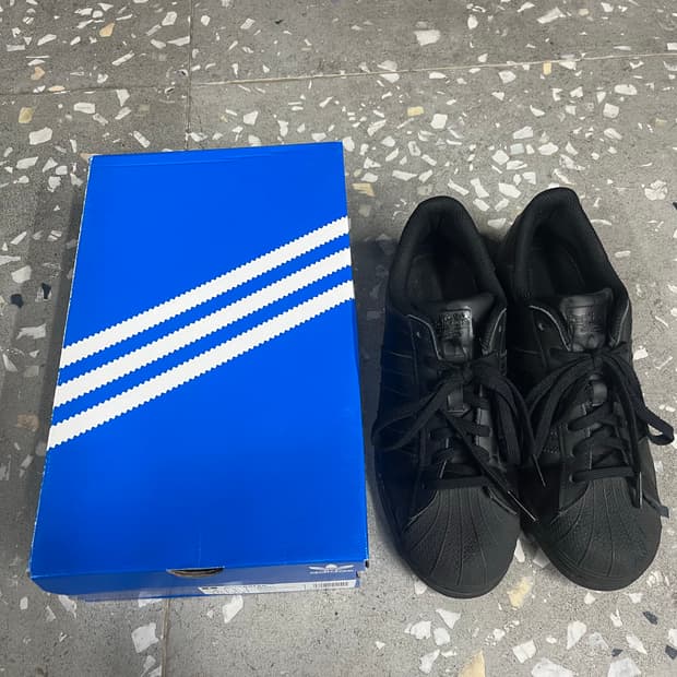 아디다스 슈퍼스타 올블랙 