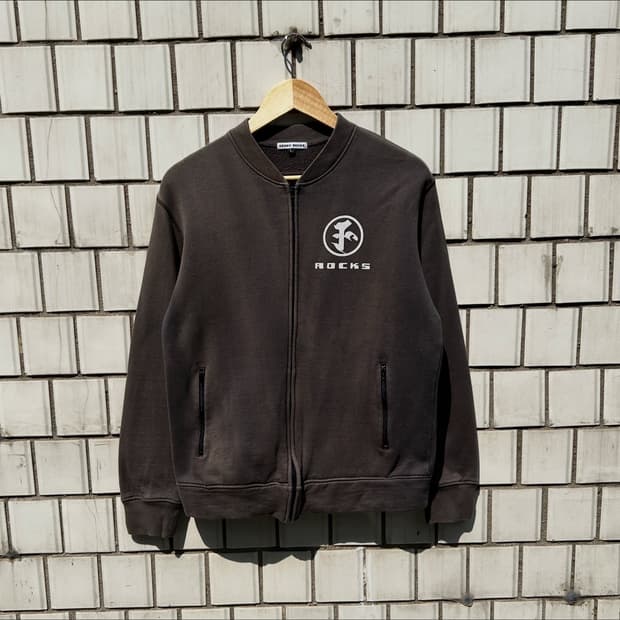 오존 커뮤니티 페이딩 스웻 집업 