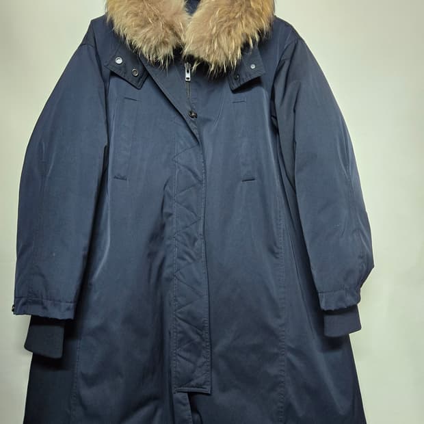 스튜디오 톰보이 여성 구스 네이비 롱 패딩 폭스 퍼 free