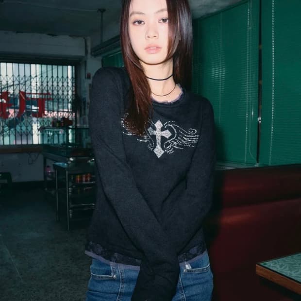 헬레네파리스  엔젤 크로스 큐빅 레이스 롱 슬리브