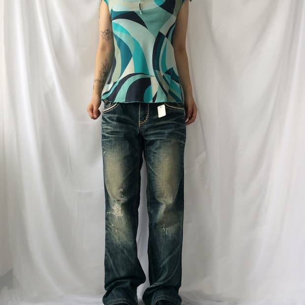Pattern point back lace up top