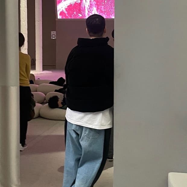 [L] 블레스 bless 오버조깅진 검청 판매합니다