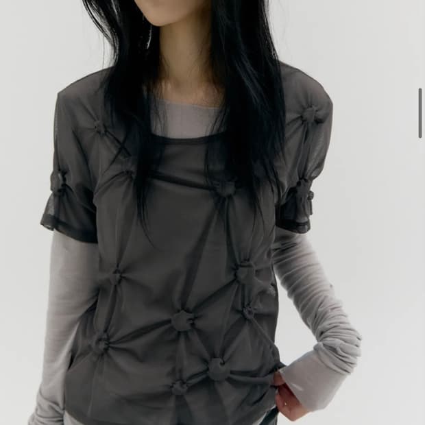 카셀 MESH DOT SHIRRED T-SHIRT 매쉬망 반팔 티셔츠