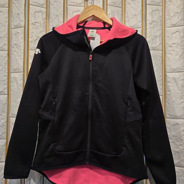 데상트 여성 기모 후드집업 져지 트레이닝상의 M 새상급