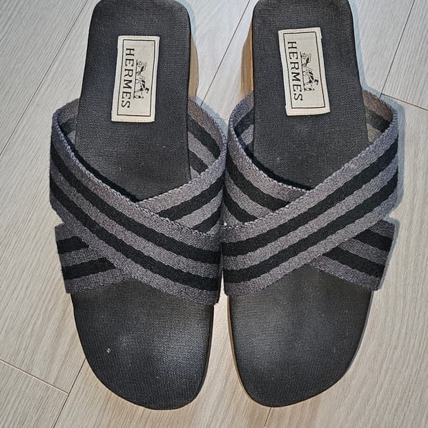에르메스 스트라이프 슬리퍼 샌들