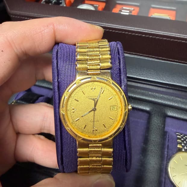 론진 쿼츠 금장 시계