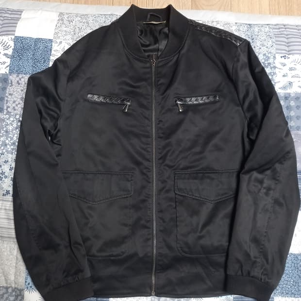 보테가베네타  검정 자켓     54 (105~110)