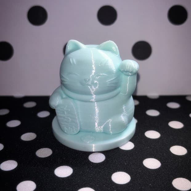 Maneki-Neko Lucky Cat Figure