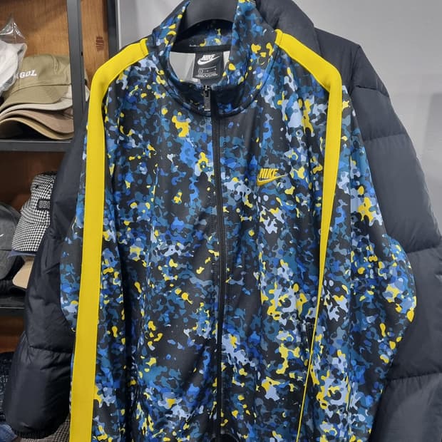 나이키 카모 트랙 트레이닝 셋업 상의105~110/하의35~36