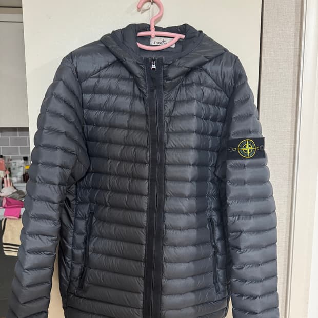 스톤아일랜드 룸 우븐 경량 패딩 L사이즈