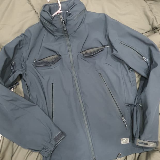 헬리콘텍스 쿠거 소프트쉴자켓