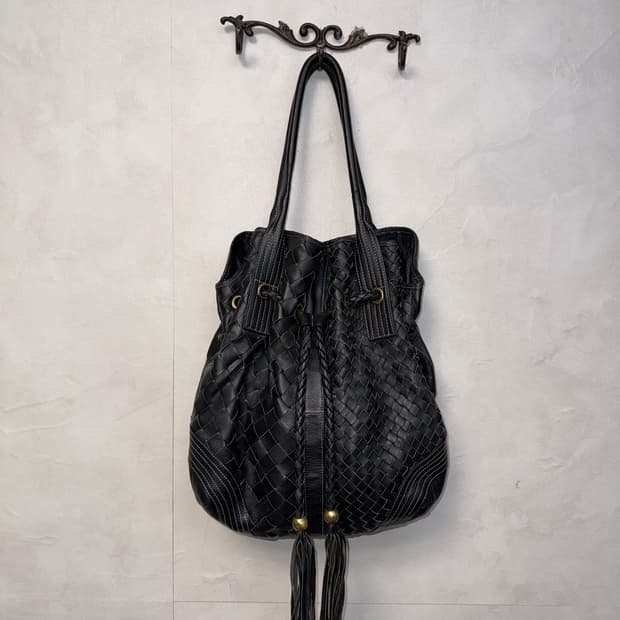 Black diamond twist strap hobo bag
