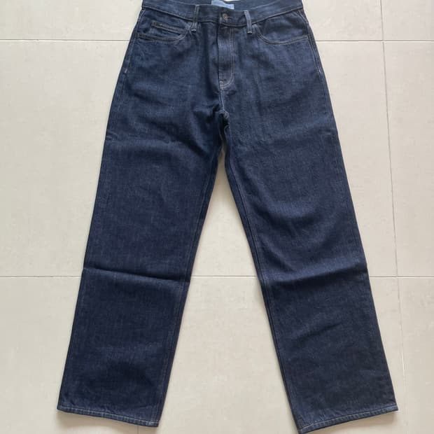 유니클로 JWA 스트레이트진 (수선 X)