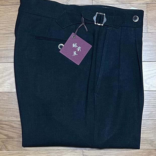 에치젠야 프레스코 투턱 트라우저 차콜 46