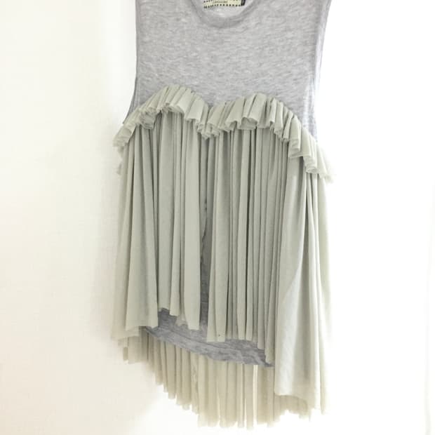Drape sleeveless