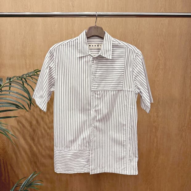 마르니 스트라이프 반팔 셔츠 언발란스 패치 디자인 화이트 블랙 배색