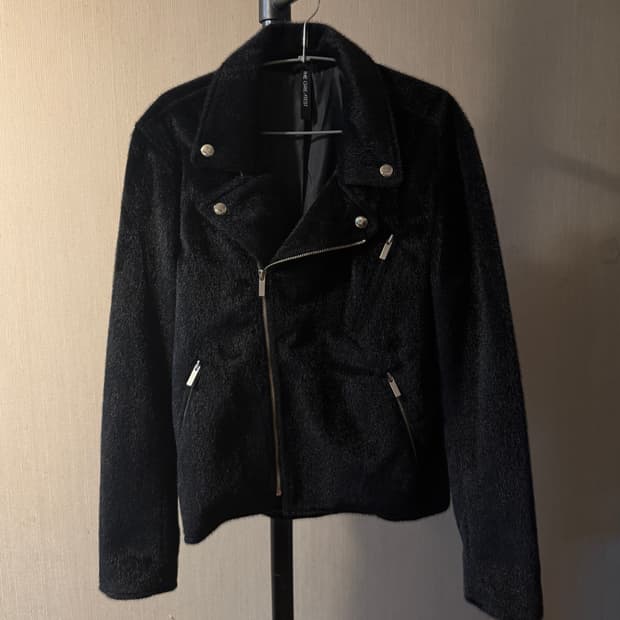 슬림핏 퍼 라이더 자켓(미착용)