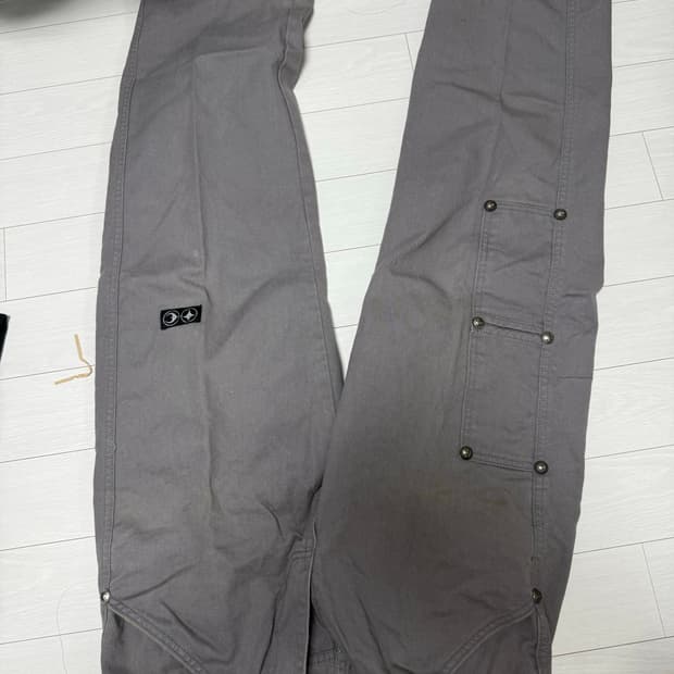 떠그팬츠 그레이