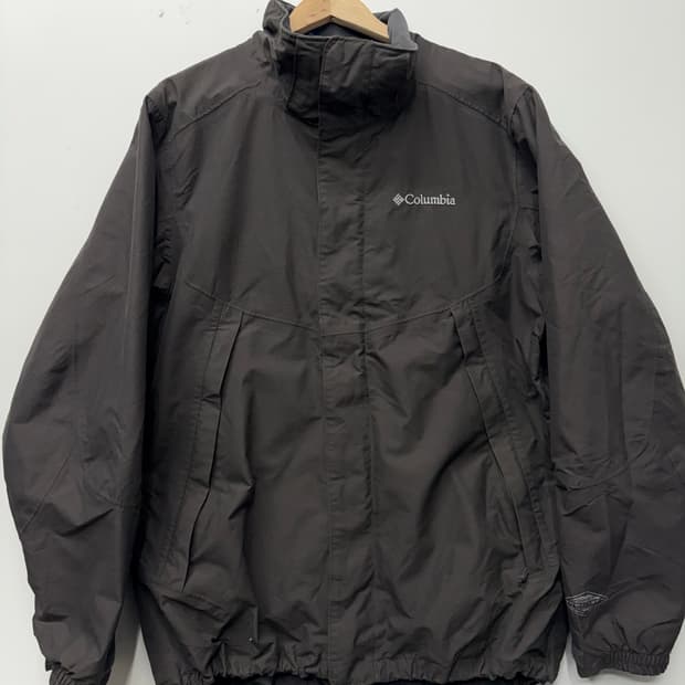 컬럼비아 브라운 바람막이