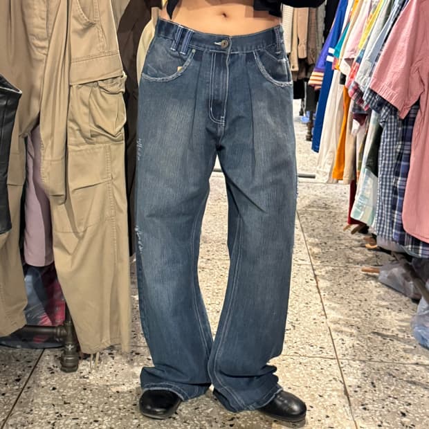 vintage 빈티지 스크레치 디테일 핀턱 와이드 데님 팬츠