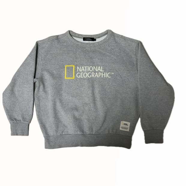 네셔널 그레이 맨투맨