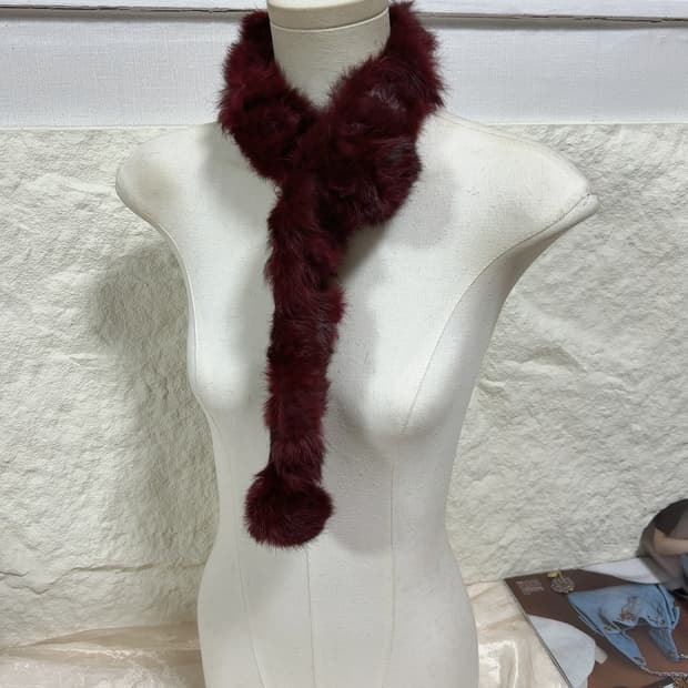 빈티지 다크 레드 토끼털 방울 목도리 스카프