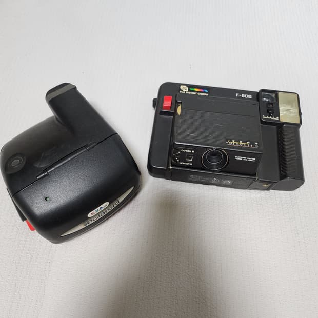 후지 F50S, 폴라로이드 790 즉석카메라 2대 장식용