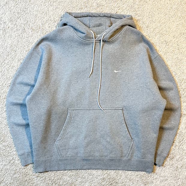 나이키 NIKE NRG 솔로 스우시 플리스 후드티 그레이