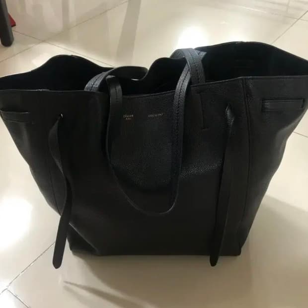 Celine 팬텀 카바스백 블랙
