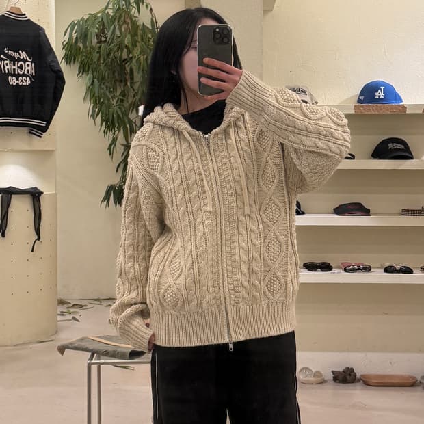 트릴리온 케이블 니트 집업 후드 베이지 U421