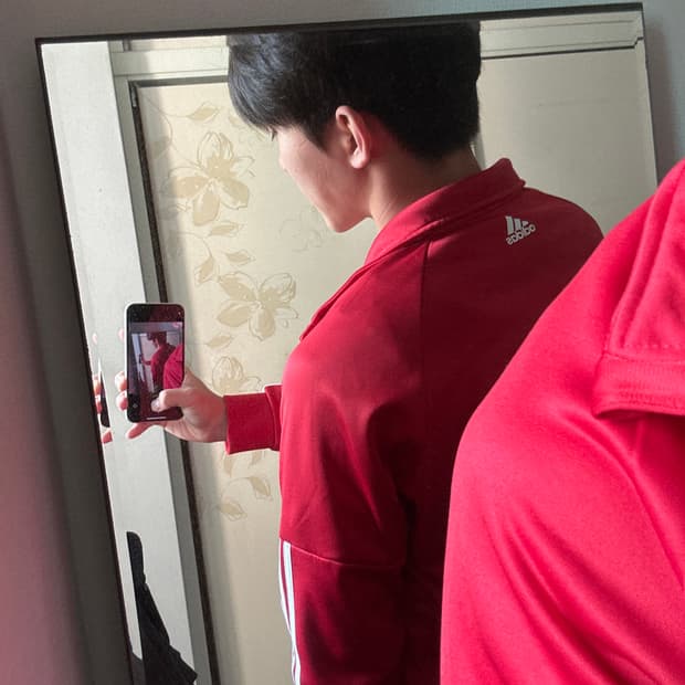 아디다스 스포츠 빨강 져지 집업