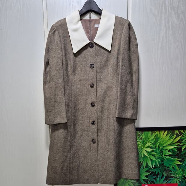 (세일)(새상품)온앤온 카라 퍼프 포인트 원피스