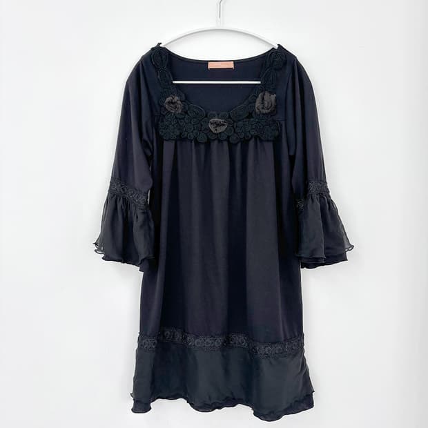 kowa black mori rose black long t-shirt