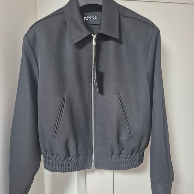 준느 j39 도비(dobby) 블랙 m사이즈 새상품 팝니다