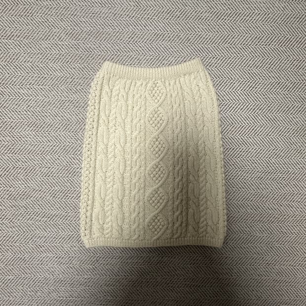 VINTAGE hand knit skirt