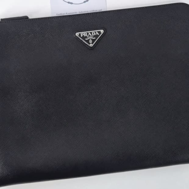 [정품] 프라다 사피아노 클러치 백 (S급 / 풀구성)