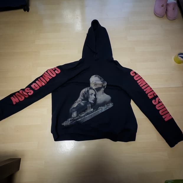 베트멍 타이타닉 후드 S 팝니다