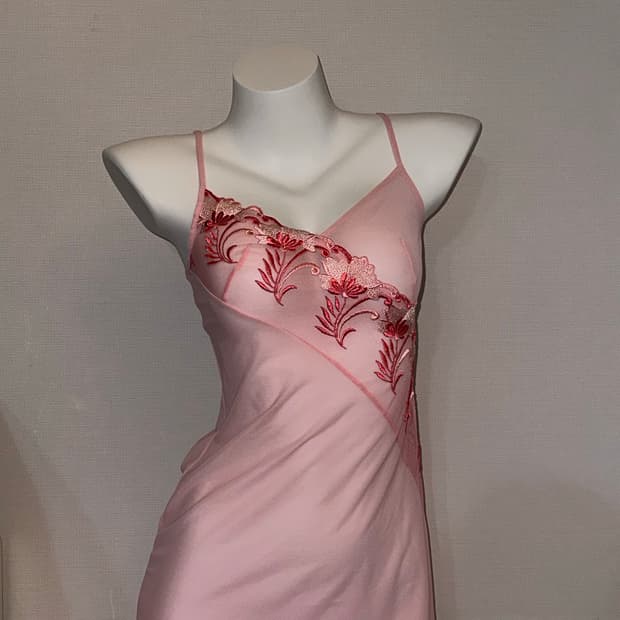 빈티지 핑크 시스루 플라워 오리엔탈 슬리브리스 원피스