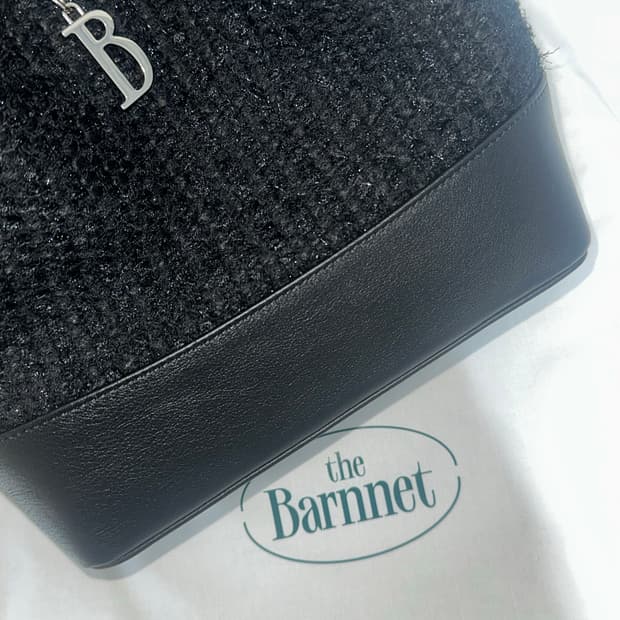 더바넷 thebarnet 트위드 드로우스트링 체인 백팩
