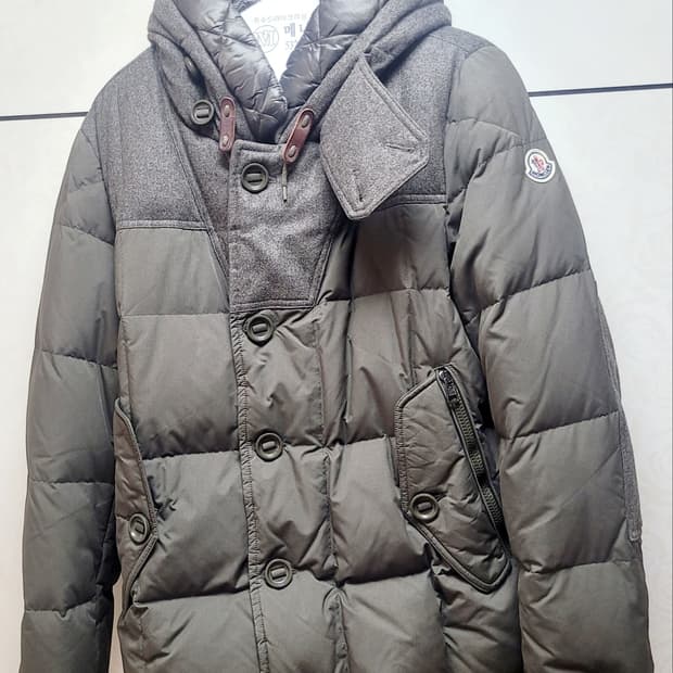 [정품] 몽클레어 패딩 자켓 경량 2 (남여공용) 새상품급 한정판 