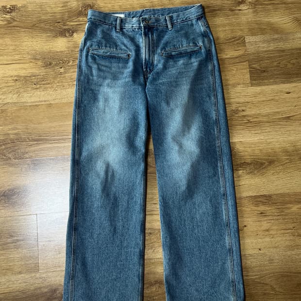 [50] Aieul Aryal Jean