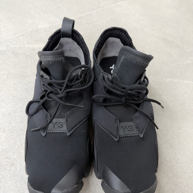 Y-3 코나 스니커즈