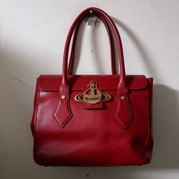 비비안 웨스트우드의 Orb 레드 토트백