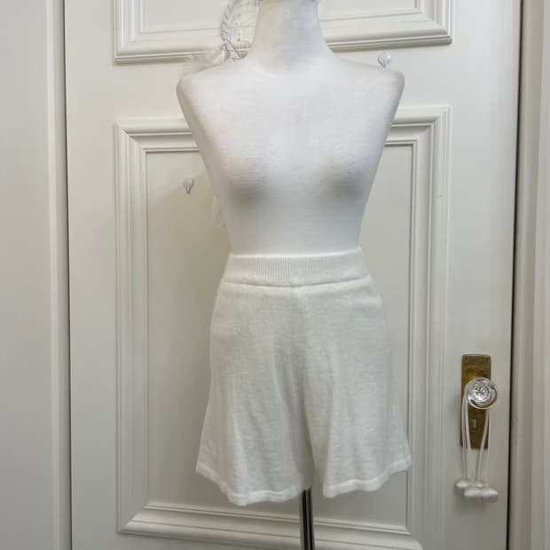 white angora banding mini pants