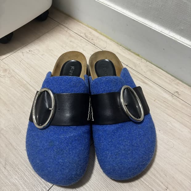 JW앤더슨 플랫뮬 250