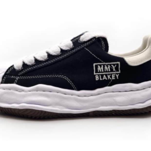 미하라야스히로 블레이키 42사이즈 270